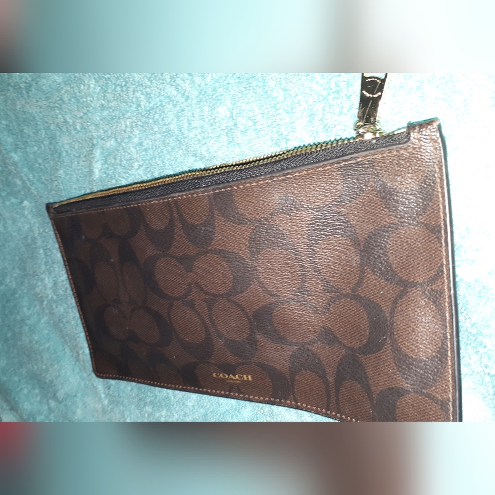 Authentic Coach wallet - Picture 4 of 5